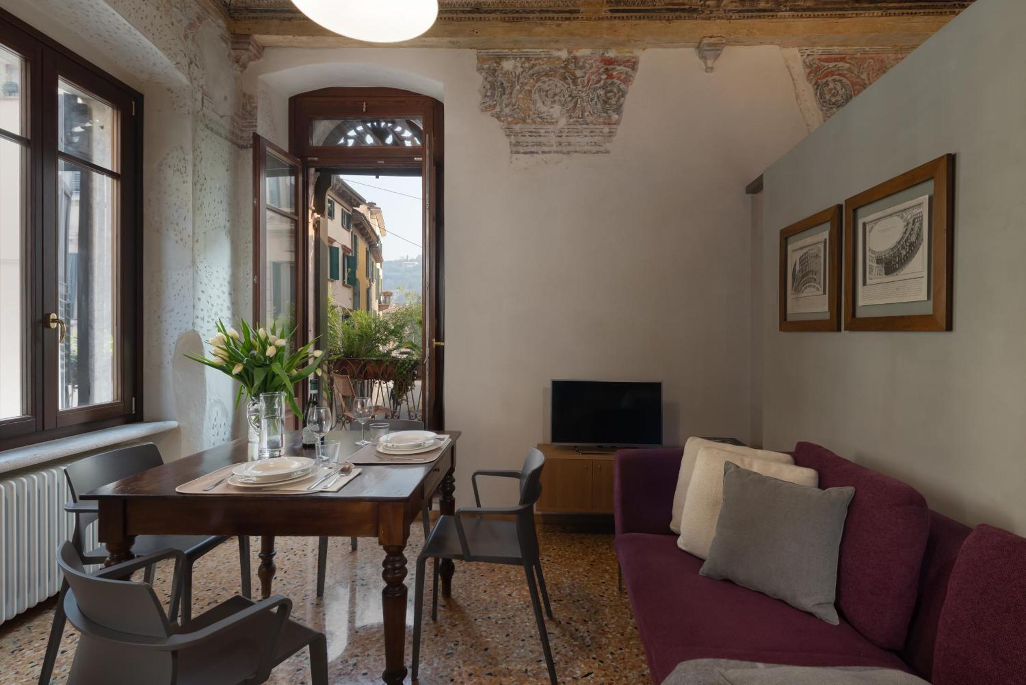 Residenza Roccamaggiore Verona Eksteriør billede
