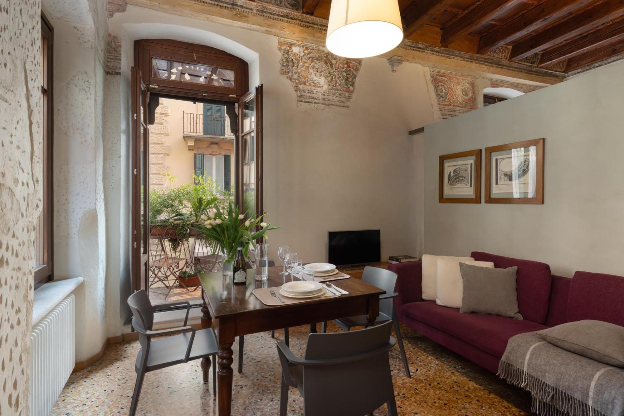 Residenza Roccamaggiore Verona Eksteriør billede