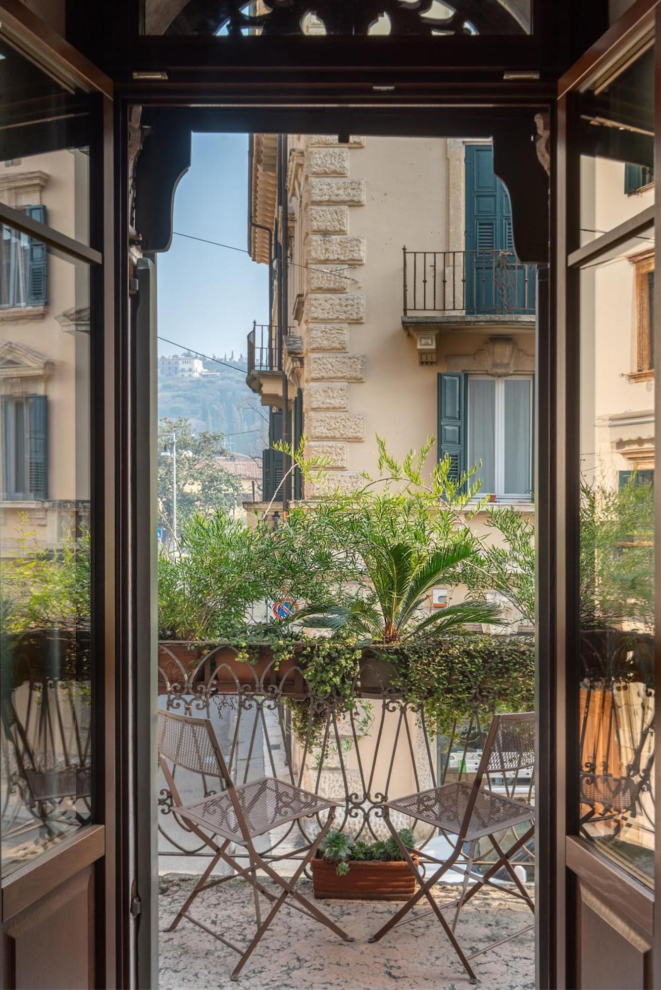 Residenza Roccamaggiore Verona Eksteriør billede