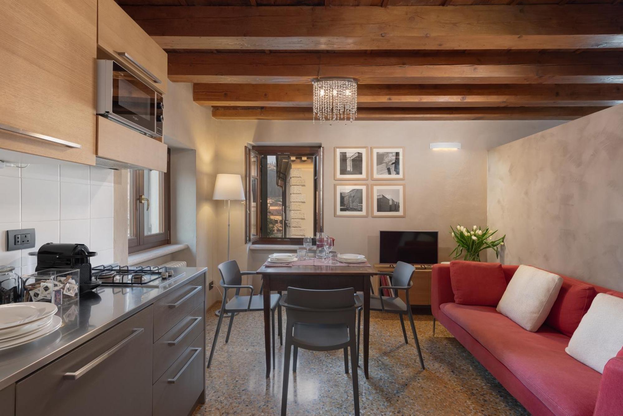 Residenza Roccamaggiore Verona Eksteriør billede