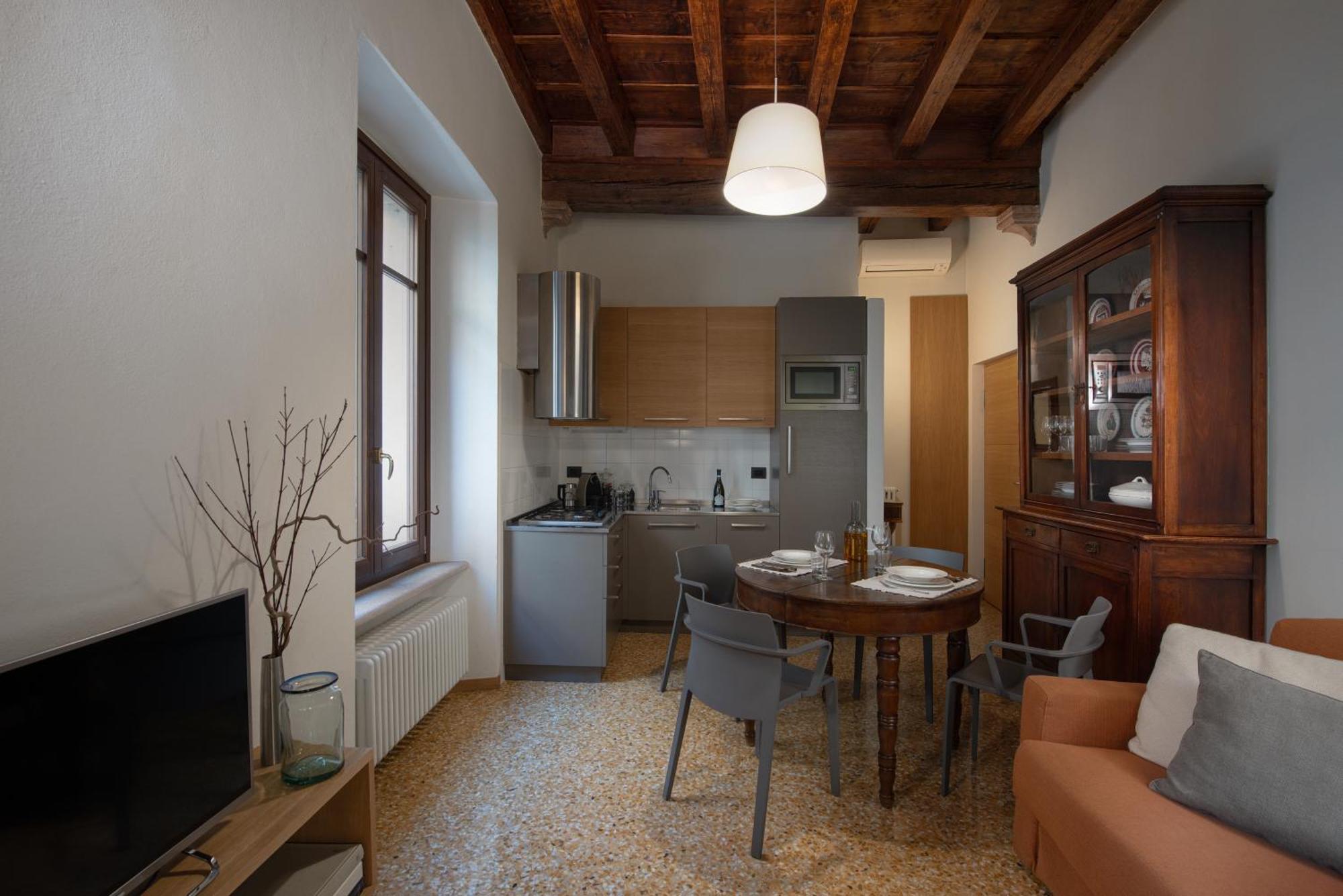Residenza Roccamaggiore Verona Eksteriør billede