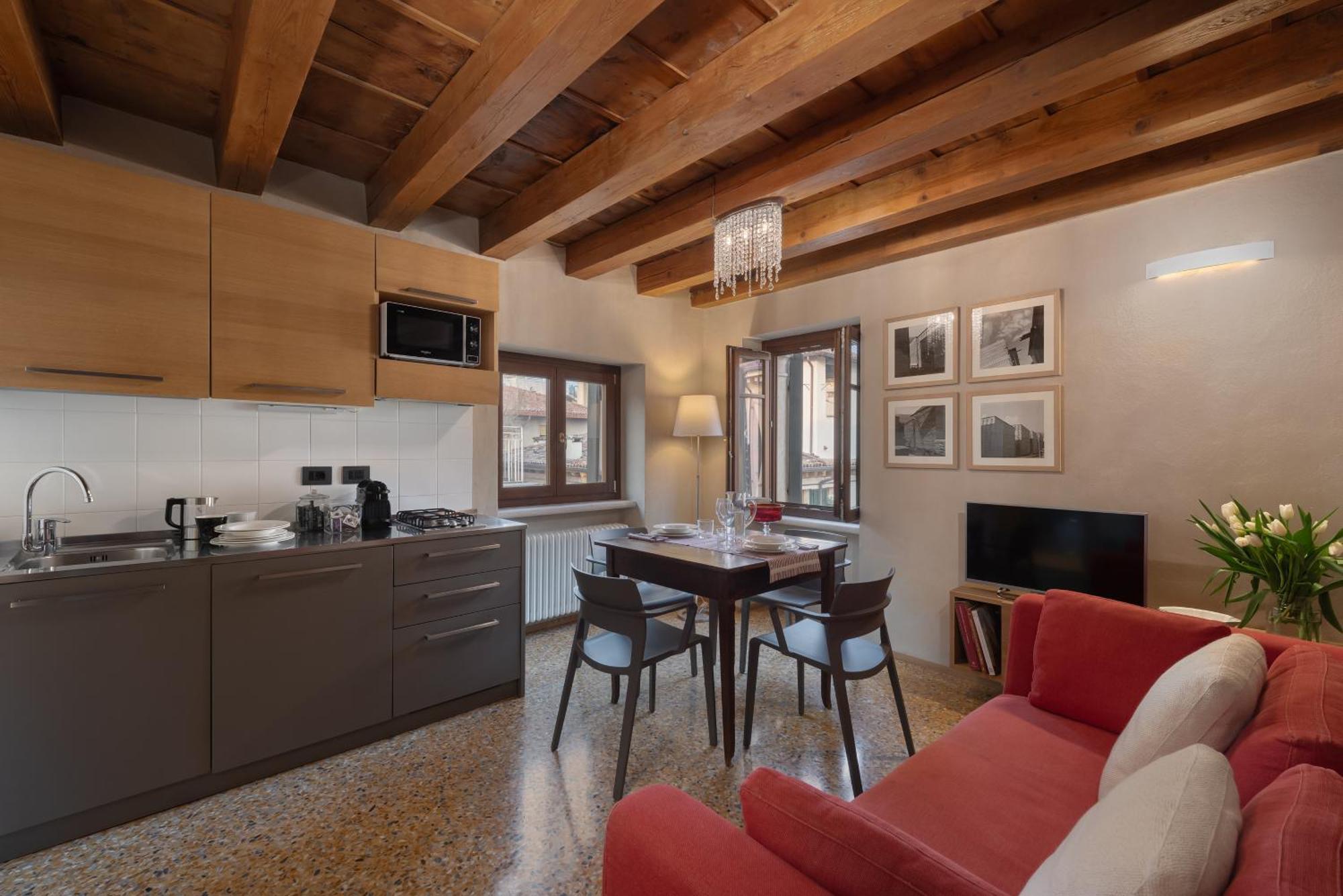 Residenza Roccamaggiore Verona Eksteriør billede