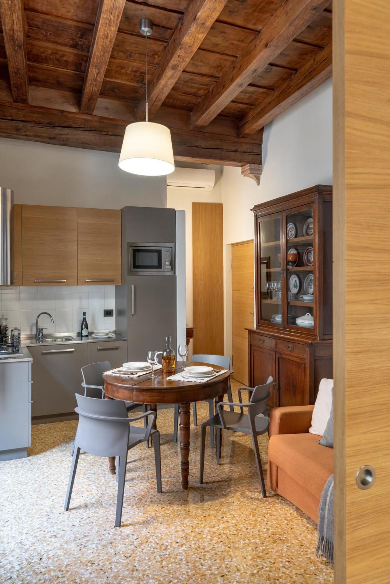 Residenza Roccamaggiore Verona Eksteriør billede