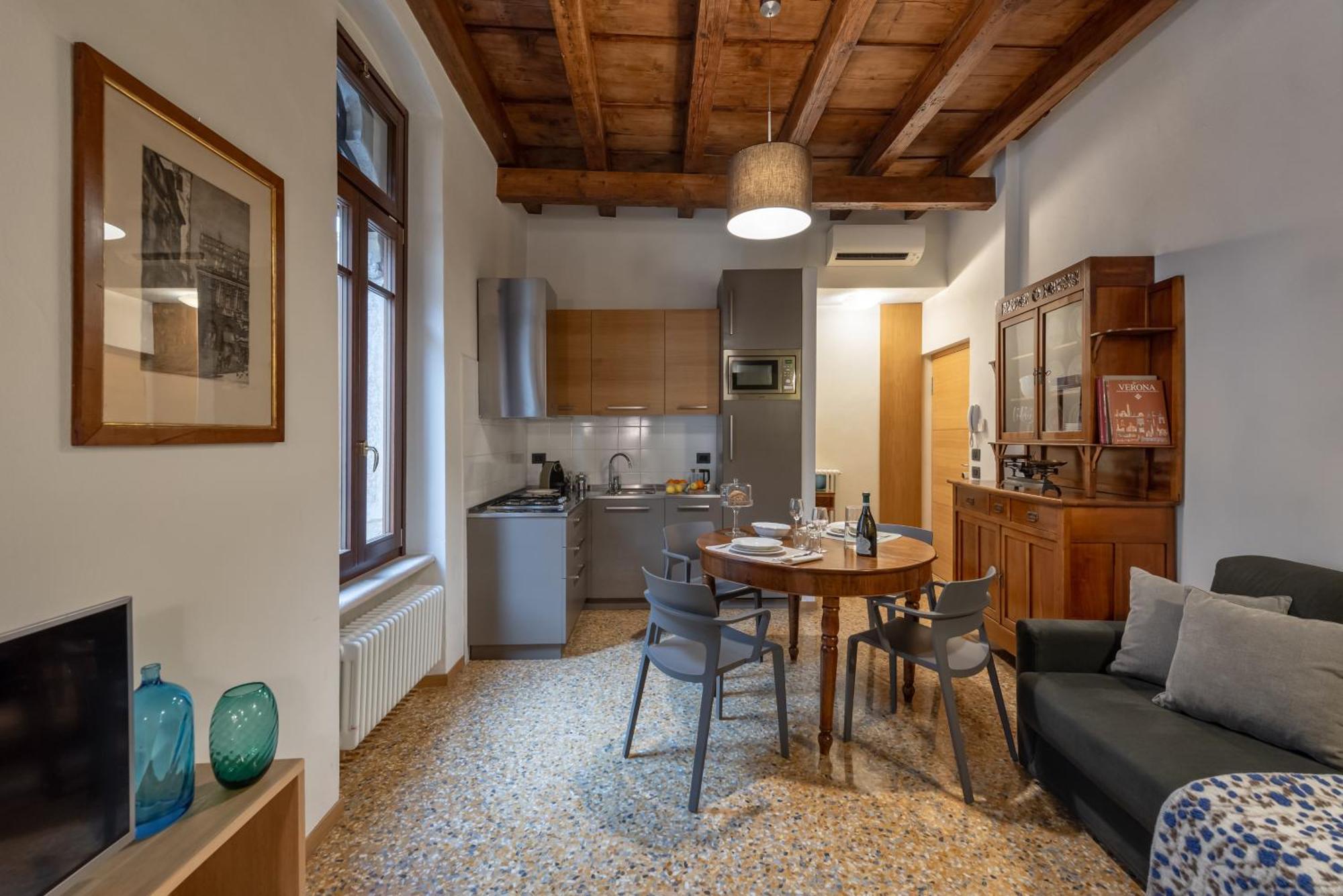 Residenza Roccamaggiore Verona Eksteriør billede