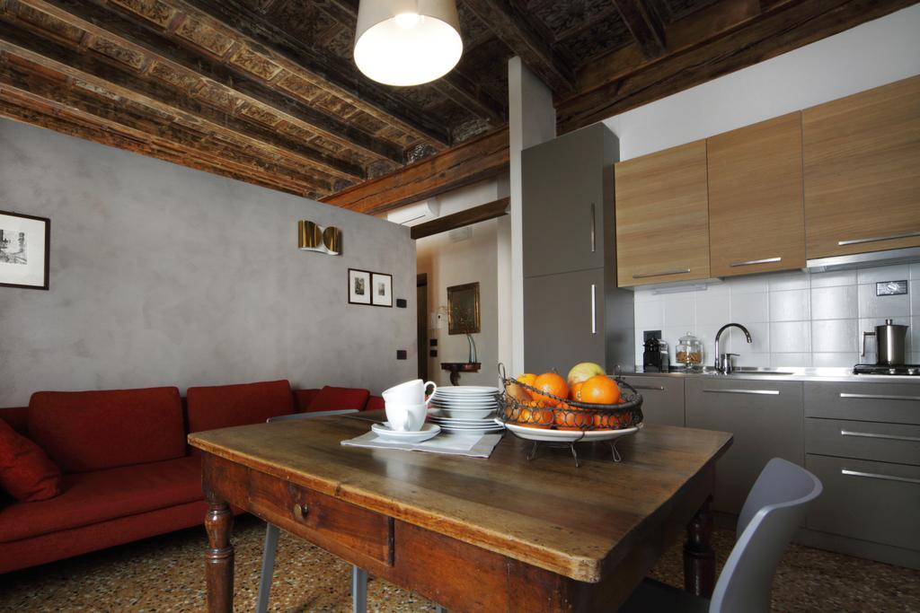 Residenza Roccamaggiore Verona Eksteriør billede